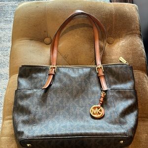 Michael Kors tote